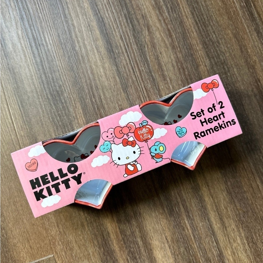 Hello Kitty Valentines Heart Ramekins Set